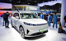 东风奕派重磅亮相上海车展 高价值精品新能源车闪耀全场